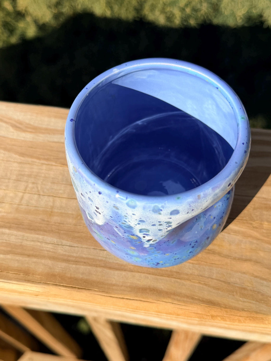Hand Glazed Stoneware Thumb Mug: Blue Caprice, 16 Ounce