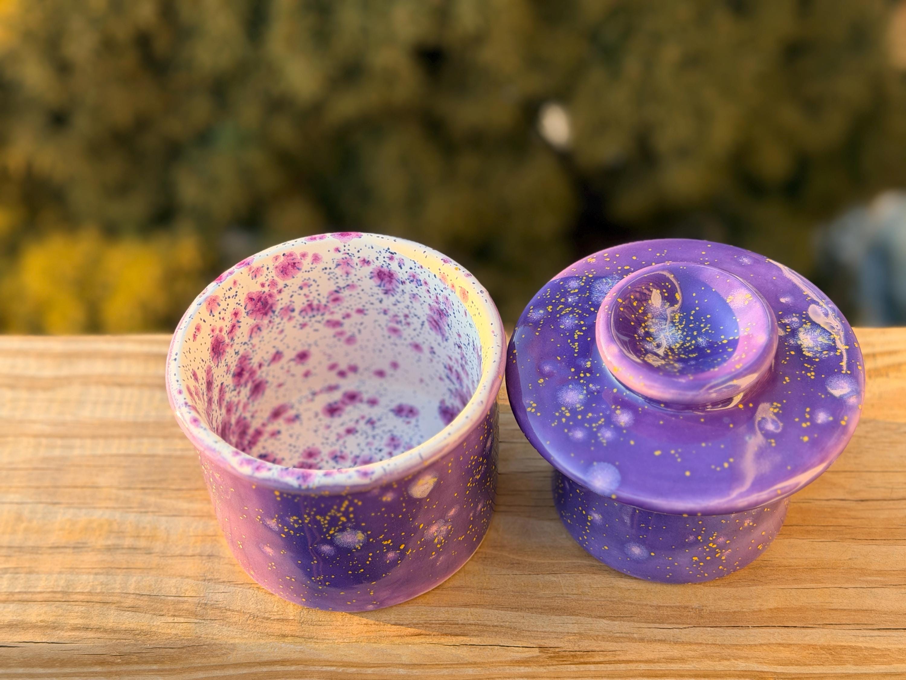 Hand Glazed French Butter Crock: Periwinkle Sky Frosted Berries